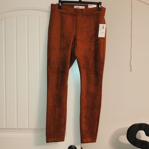Size M brown suede Old Navy leggings